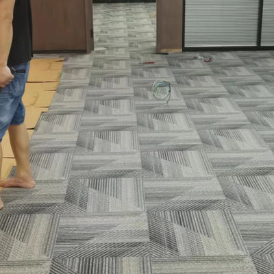 Alfombra de azulejos de nylon lavable Alfombra de hotel impresa 60.96cmx60.96cm para en la sala comercial