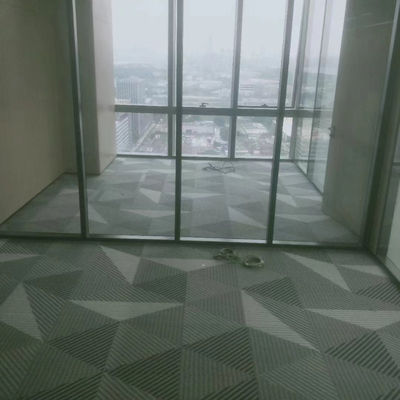 Alfombra de azulejos de nylon lavable Alfombra de hotel impresa 60.96cmx60.96cm para en la sala comercial