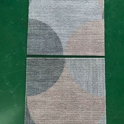 Tejas de alfombra de nylon coloridas de bucle personalizado de oficina con respaldo de PE y 100% de fibra facial BCF