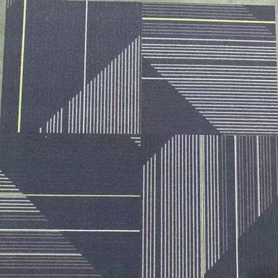 Tejas de alfombra de nylon para oficinas comerciales con respaldo de PVC de uso pesado y fácil de instalar