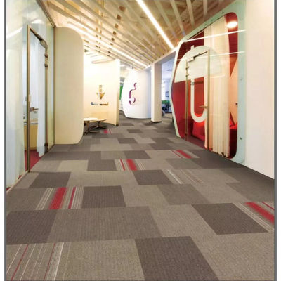 Tejas de alfombra de hotel de impresión de nylon de 50x50 personalizadas para pisos de oficinas y comerciales