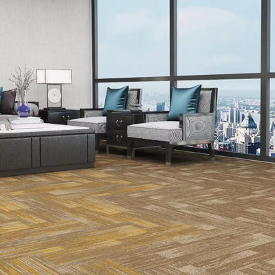 Lujo 100% azulejos de alfombra de nylon peso total 700-750g Contacte con nosotros para muestras gratuitas