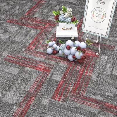 50x50cm Cuadrados Tejas de alfombra de lujo 100% material de nylon para oficinas de forma rectangular