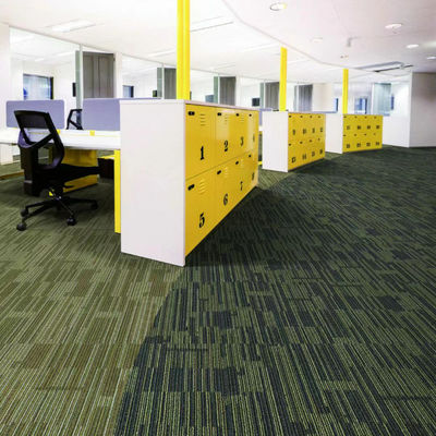 Tejas de alfombras modulares rectangulares antimicrobianas de oficina para una limpieza y mantenimiento fáciles