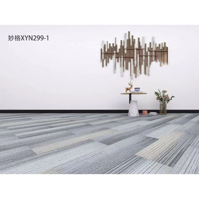Tejas para alfombras antideslizantes 50x50 Opción profesional para pisos modulares de oficina