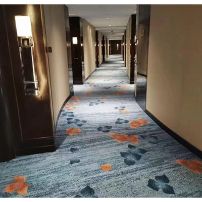 Diseño cuadrado Pared a pared impermeable Alfombra 80% Lana 20% Nylon para pisos comerciales