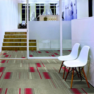 Peso de la pila 350-850g/m2 Alfombra de azulejos comerciales hecha a mano para oficinas 50x50