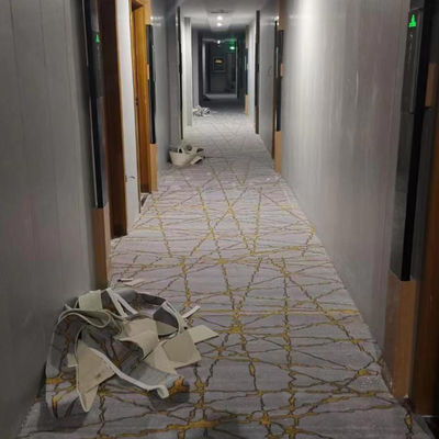 1360 g/m2 Peso de pila Suelos comerciales a prueba de fuego 100% lana 4m de nylon Alfombra de pared a pared