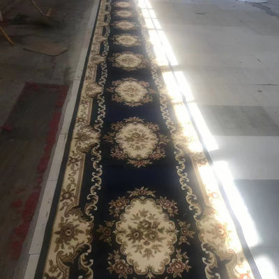 Alfombra suave de pared a pared de mezquita con altura de pila media y amplia selección de colores