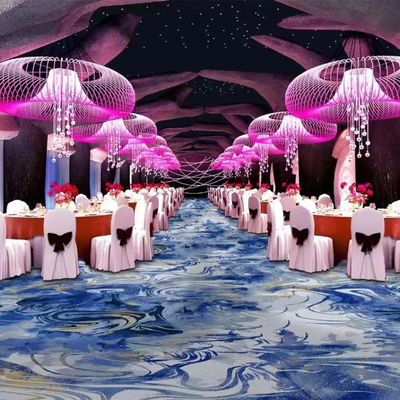 Alfombra impresa a color fluorescente para el control de plagas en el pasillo del hotel