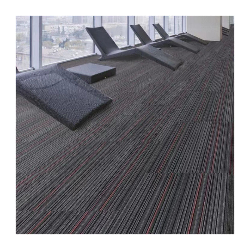 Tejas de alfombras de nylon modernas para oficinas comerciales 3,5 mm Alturas de pila 550 g Peso de tufo